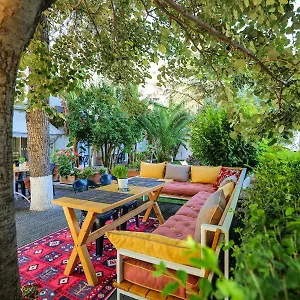 Garden 4* Sarandë